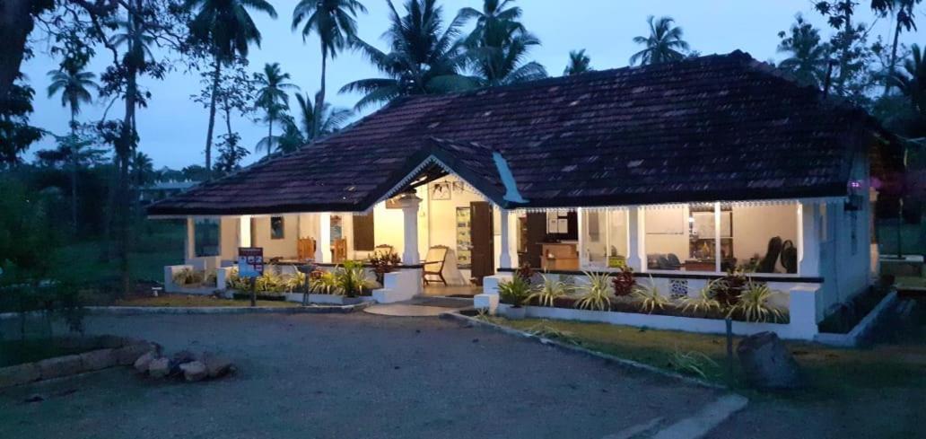 Arachiwil Green Nature Resort Puttalam Exterior photo